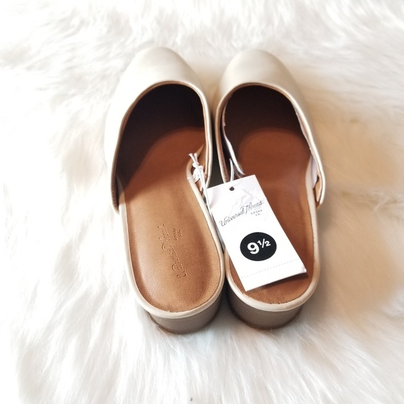 Universal Threads Backless Mules - Picture 3 of 5